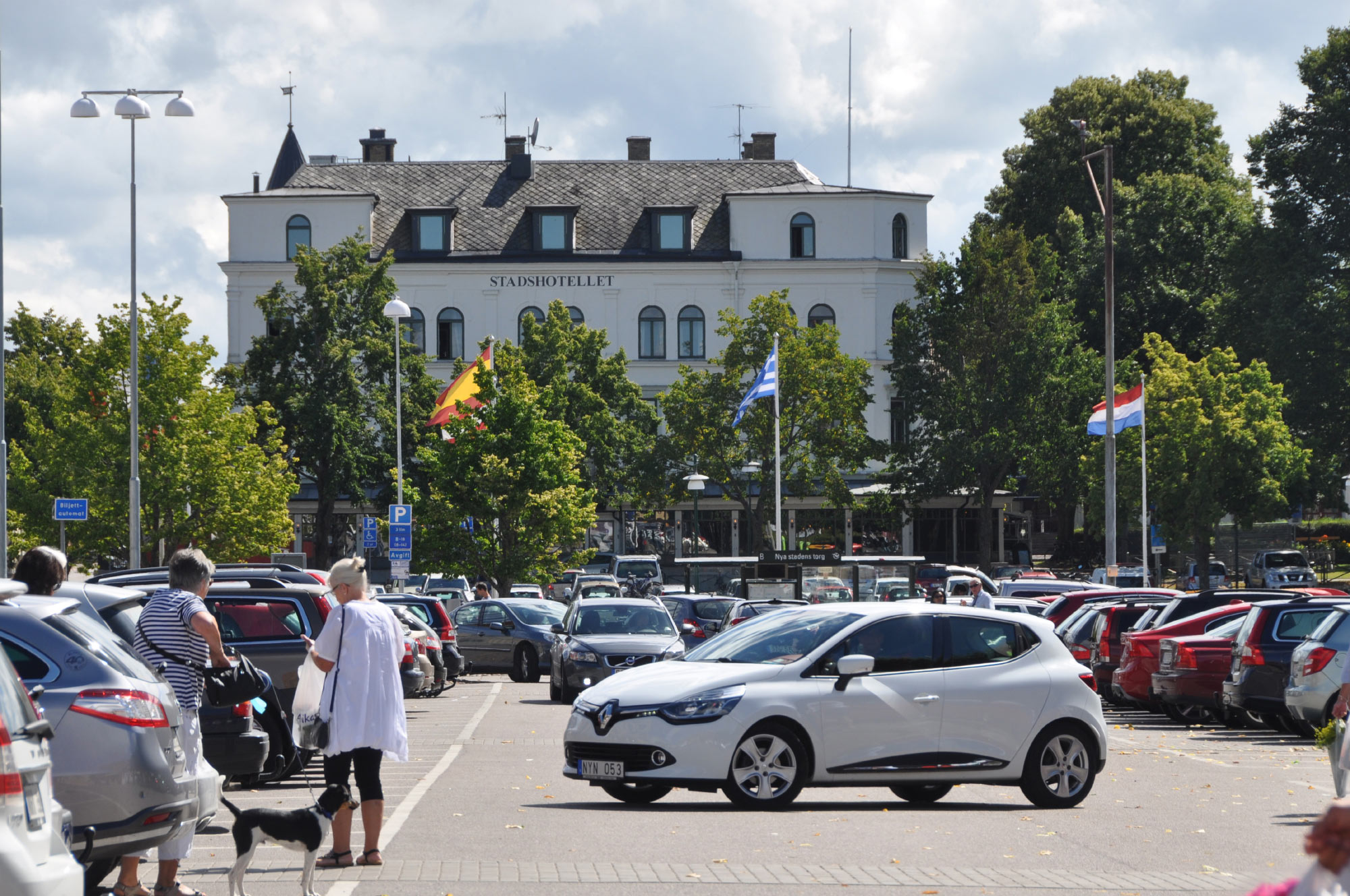 Stadshotellet, Lidkoping (Photo License: CC-BY-SA-3.0 )